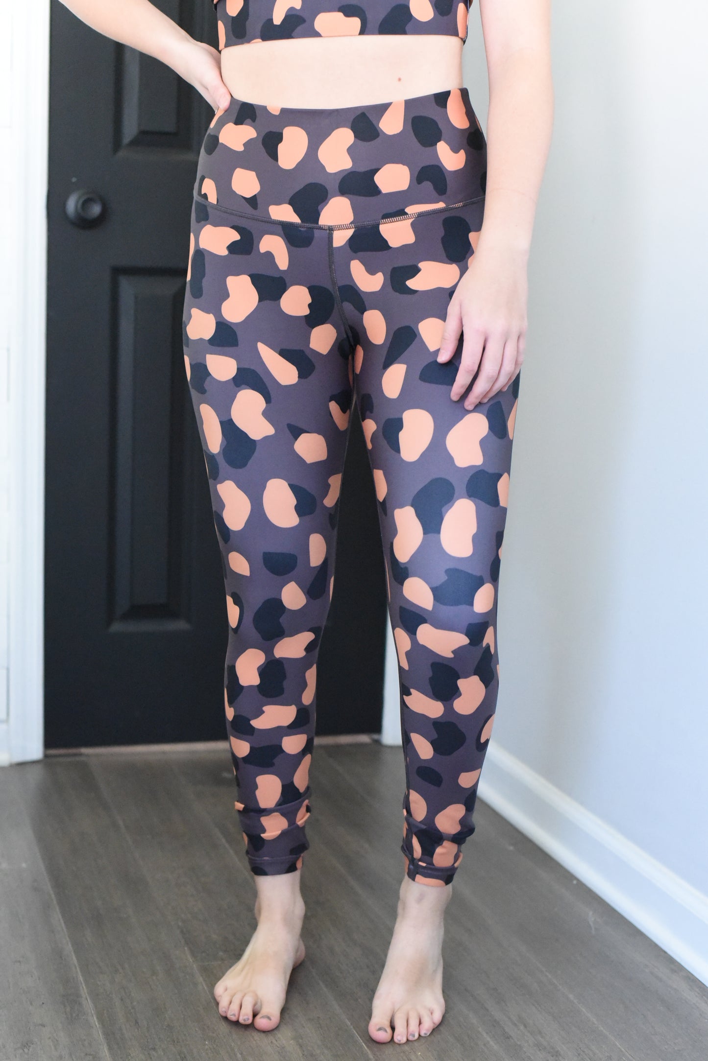 High Rise Printed Leggings  - Dark Leopard